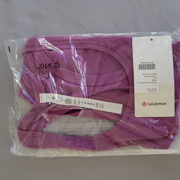 NWT 💜 Lululemon Swiftly Tech Racerback Tank Race Length Vivid Plum Size 4 and 6 - Picture 8 of 9